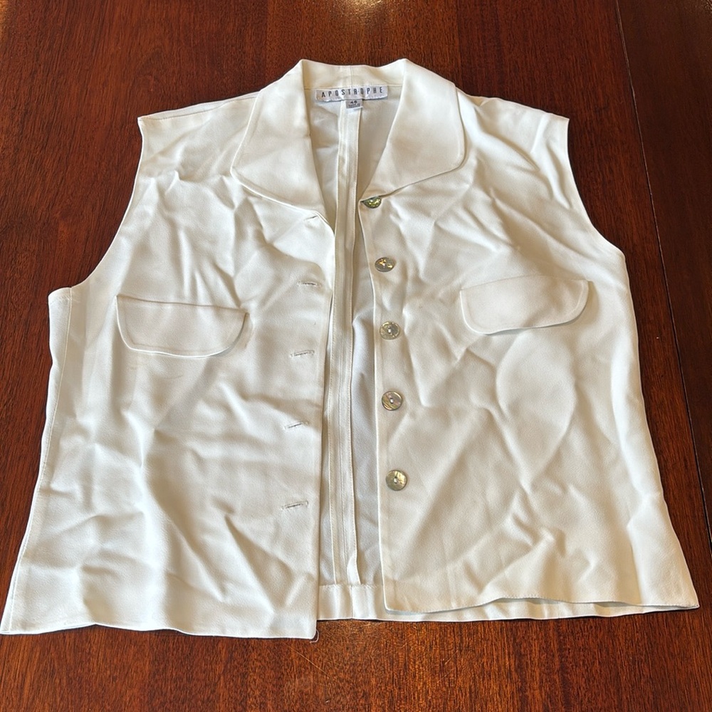 Apostrophe Cream Sleeveless Vest